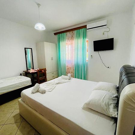 Guesthouse Dollomaja Ksamil Extérieur photo