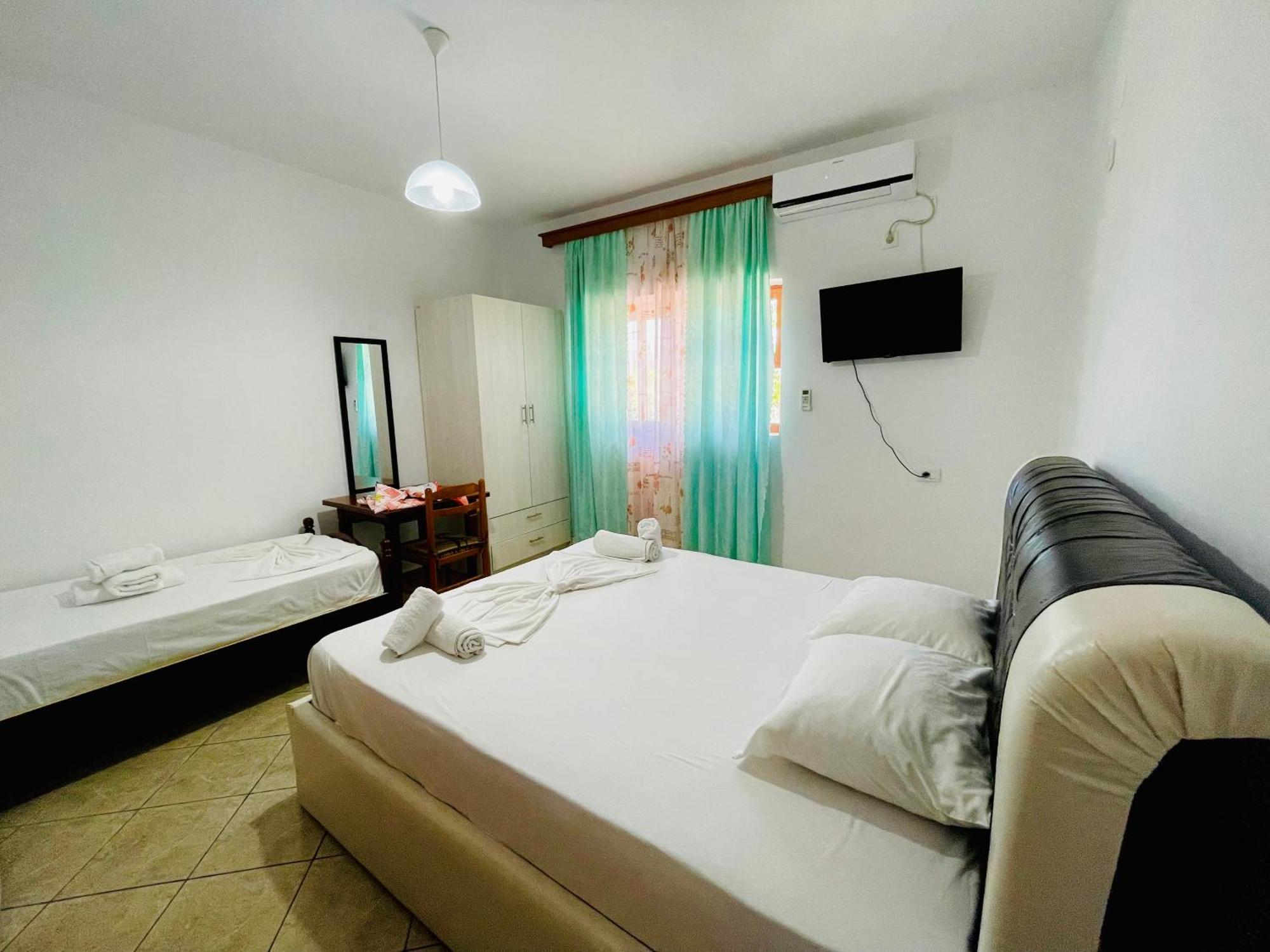 Guesthouse Dollomaja Ksamil Extérieur photo